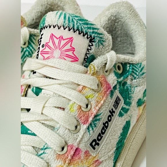 Rebook - Picture 4 of 9